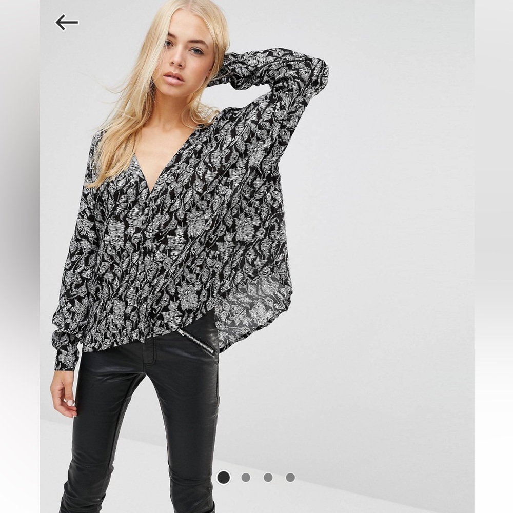 Minimum Jua Shirt
